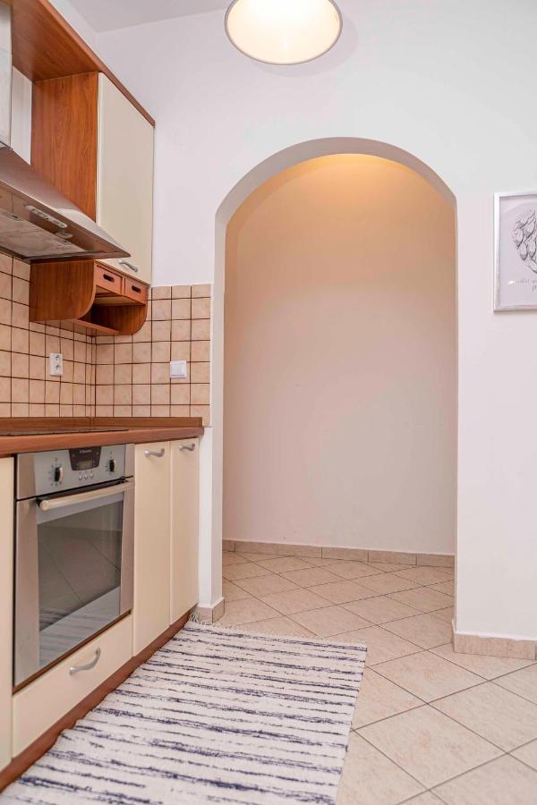 Castle View Apartment With Free Parking Bratysława Zewnętrze zdjęcie